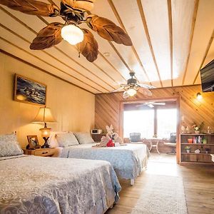 Utila Lodge
